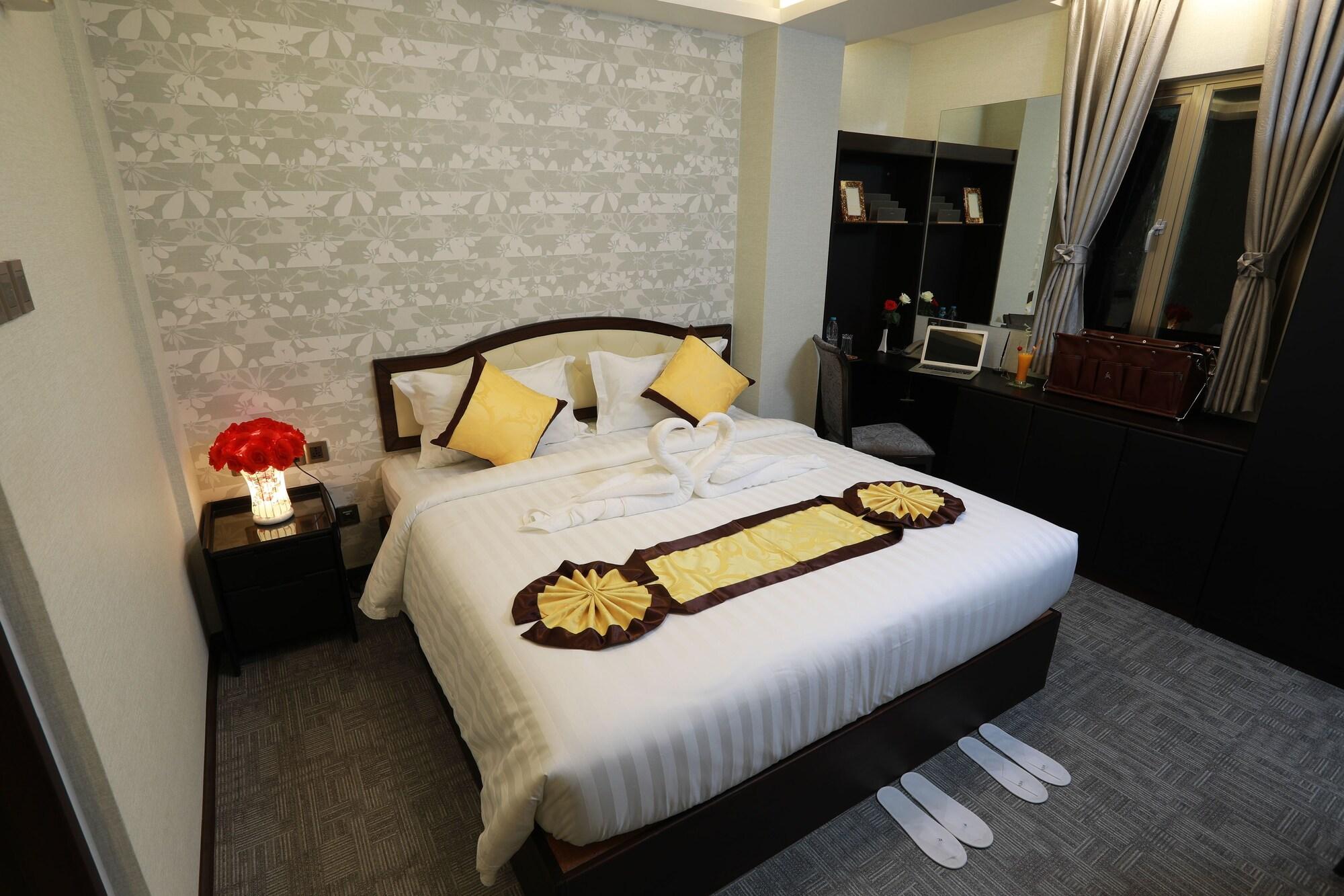 Rose Palace Отель 3*