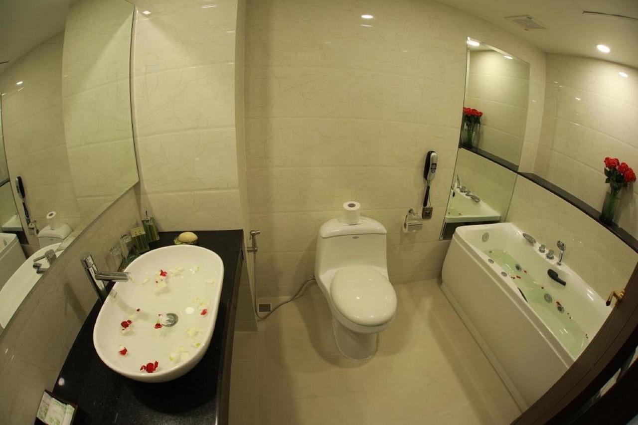 Отель Rose Palace 3*